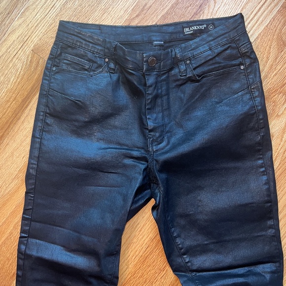 BLANKNYC THE BOND JEANS BLACK SKINNY COATED FAUX LEATHER SIZE 29 - Picture 2 of 4